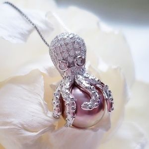 Octopus Necklace with genuine freshwater pearl